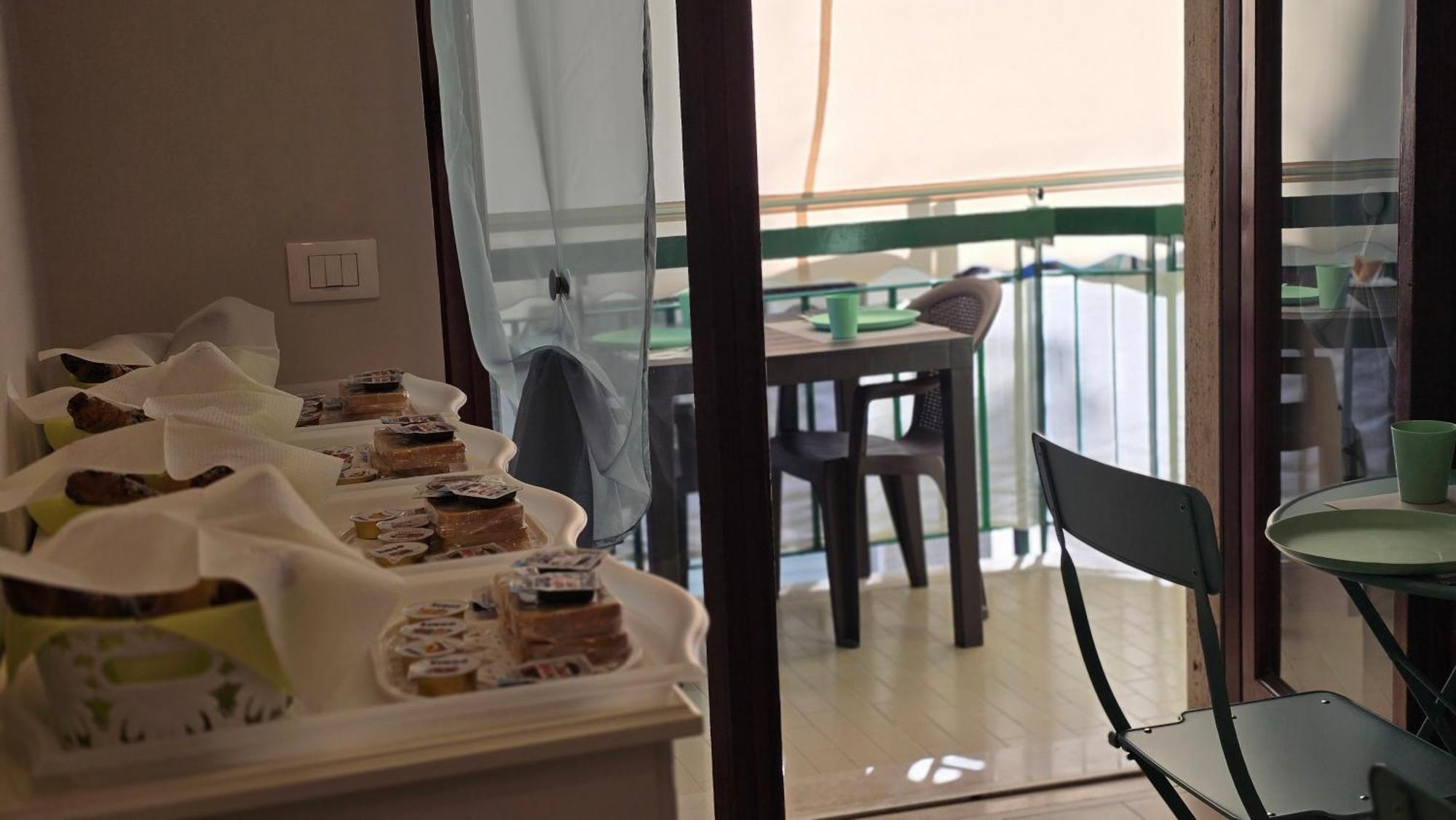 Ad Un Passo Dal Mare Bed & Breakfast Praia a Mare Exterior photo